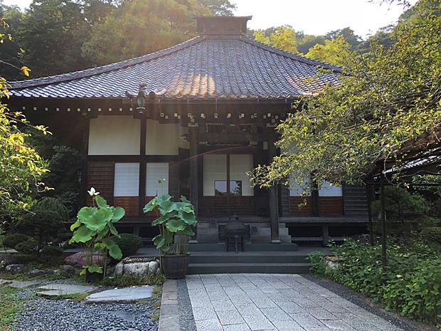 鎌倉光則寺の本堂